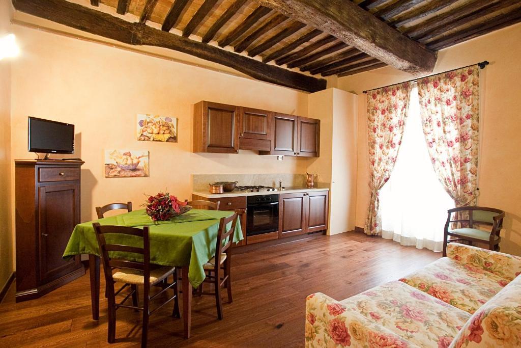 Residenza Palazzo Saloni Aparthotel Montalcino Room photo
