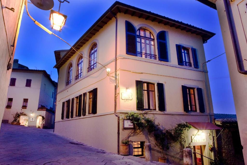 Residenza Palazzo Saloni Aparthotel Montalcino Exterior photo