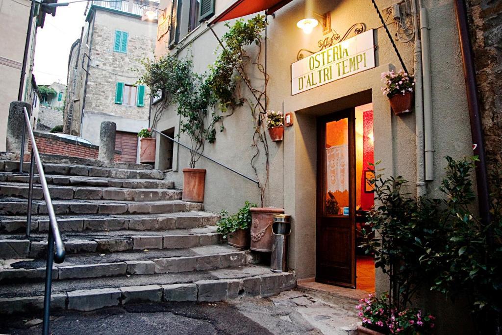 Residenza Palazzo Saloni Aparthotel Montalcino Exterior photo