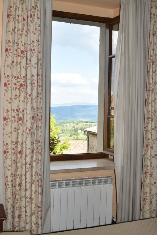 Residenza Palazzo Saloni Aparthotel Montalcino Exterior photo