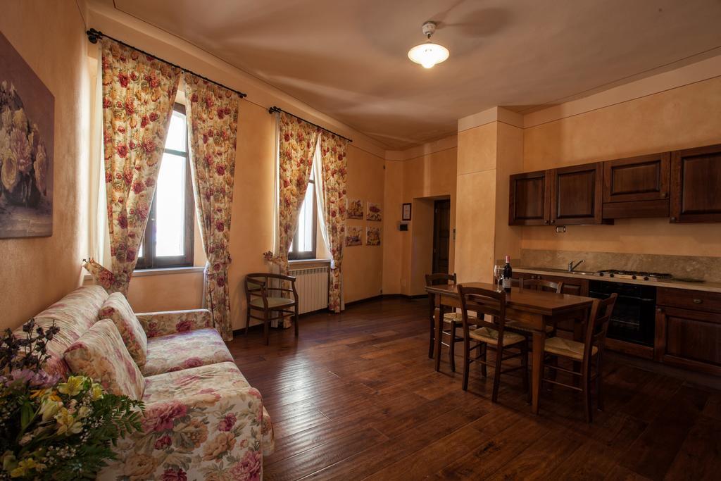 Residenza Palazzo Saloni Aparthotel Montalcino Exterior photo