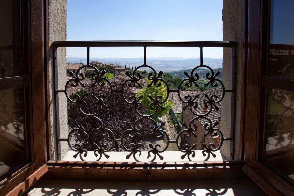Residenza Palazzo Saloni Aparthotel Montalcino Exterior photo