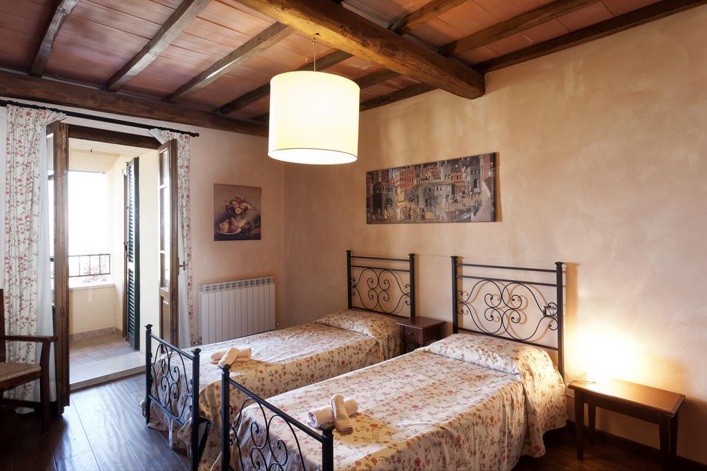 Residenza Palazzo Saloni Aparthotel Montalcino Exterior photo