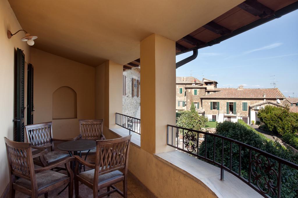Residenza Palazzo Saloni Aparthotel Montalcino Exterior photo