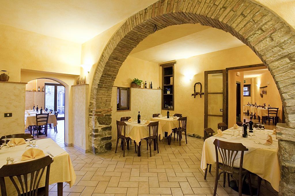 Residenza Palazzo Saloni Aparthotel Montalcino Exterior photo